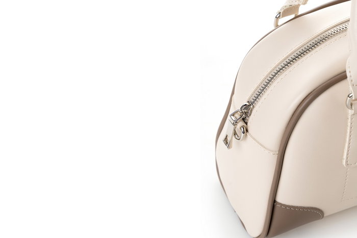 Lucky Bees 1282 Bolso de Cuero de Polivinilo, Elegancia y Versatilidad en Crema y Visón, Diseño Atemporal y Funcionalidad para Mujer